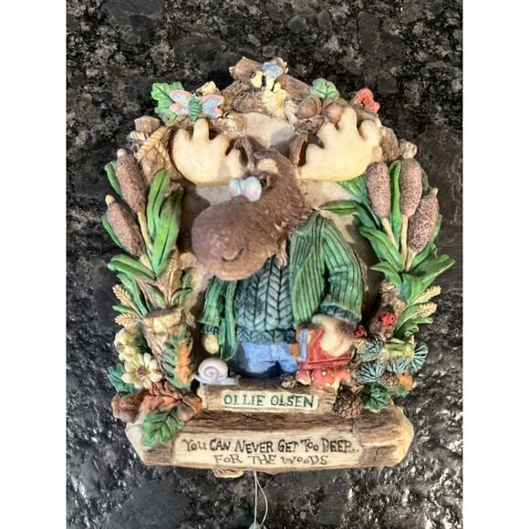 Enesco Moose Creek Crossing Ollie Olsen 1995 Wall Plaque Fish Danglers #144819 - Picture 3 of 6